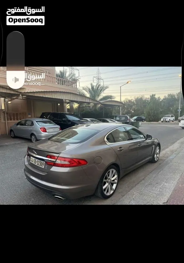 Jaguar Xf 2012 photo 3