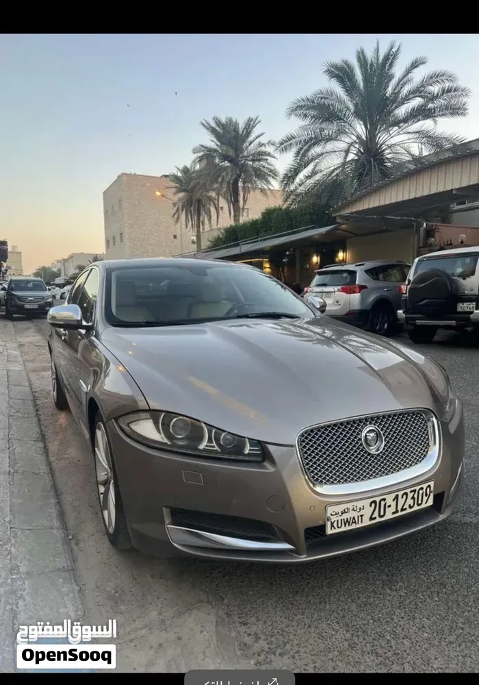 Jaguar Xf 2012 photo 4