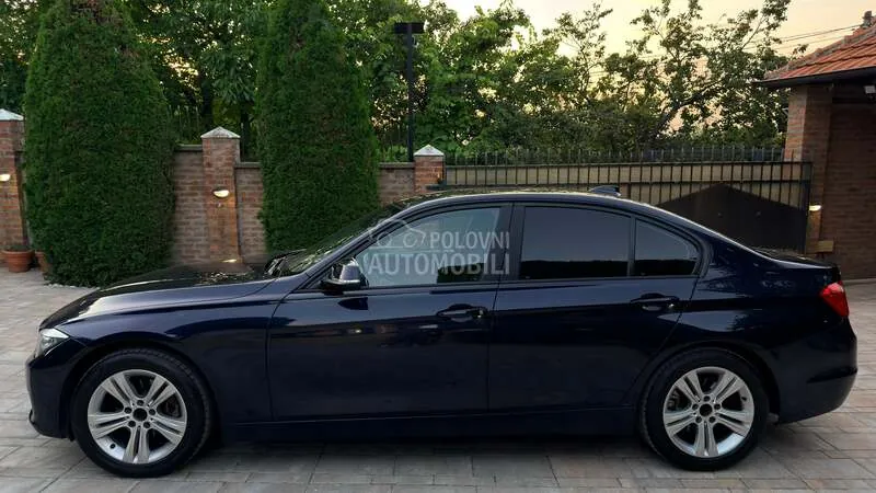 BMW 318 2015 photo 2