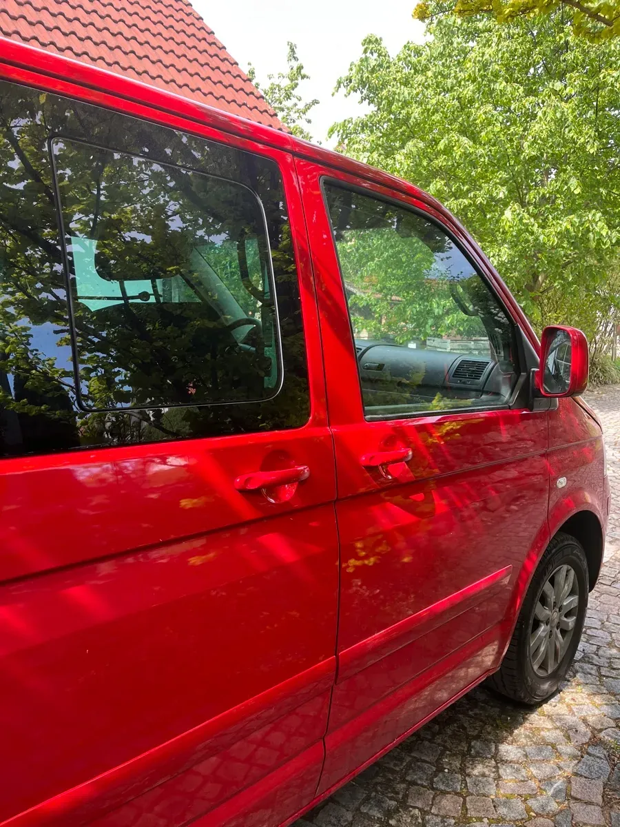 Volkswagen T5 2003 photo 3