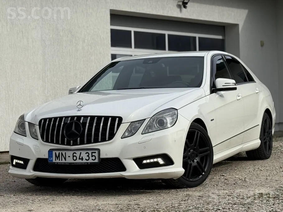 Mercedes-Benz E220 2011 photo 2