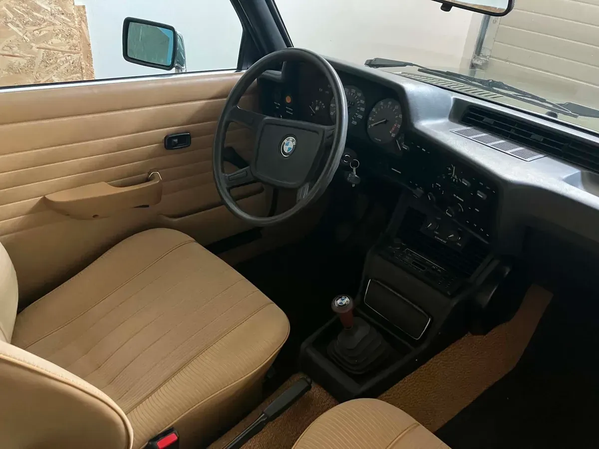 BMW 3 Series 1978 photo 2