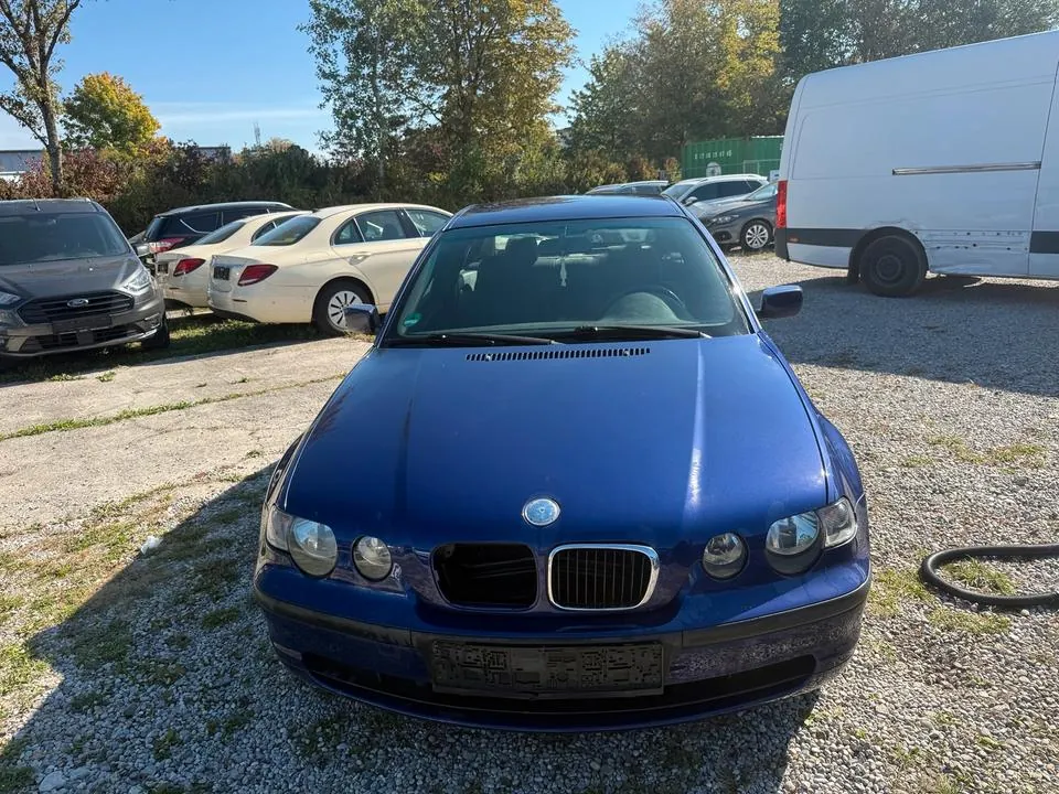 BMW 318Ti
