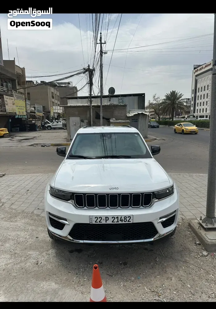 Jeep Grand Cherokee 2023 photo 4