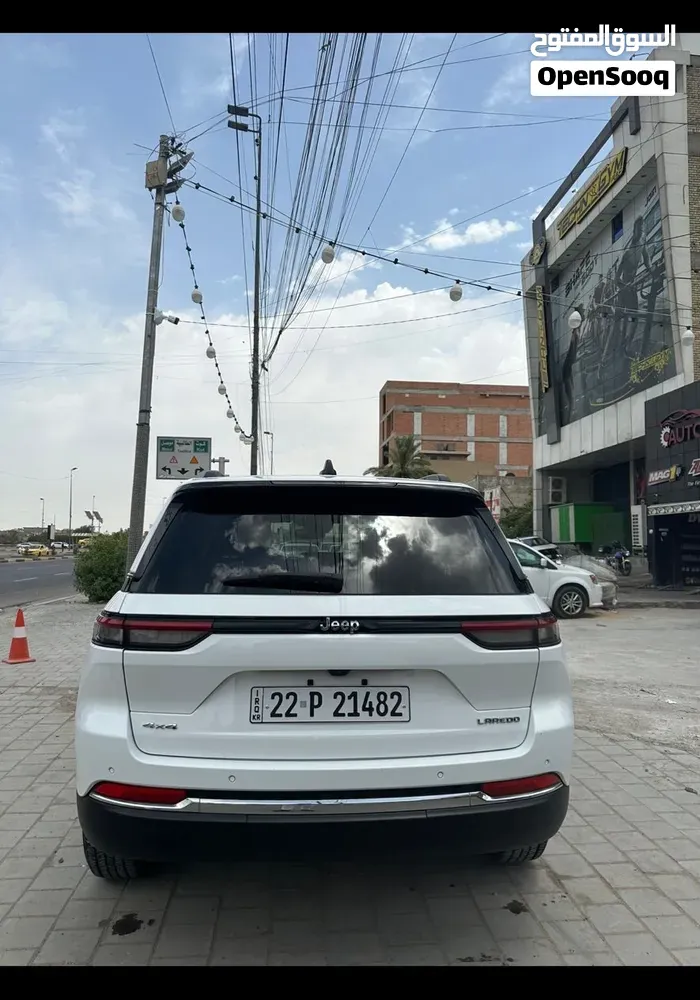 Jeep Grand Cherokee 2023 photo 3