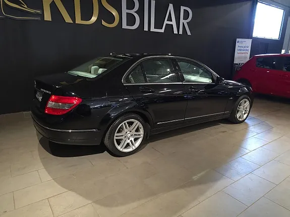Mercedes-Benz C180 2010 photo 4
