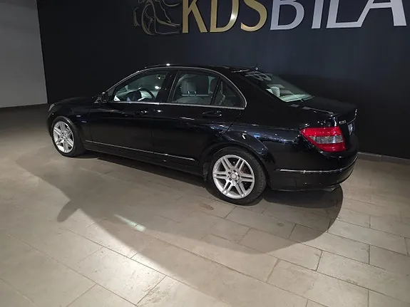 Mercedes-Benz C180 2010 photo 3