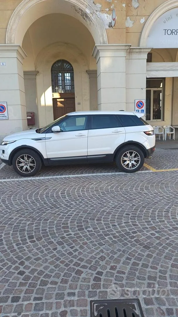 Land Rover Range Rover Evoque 2013 photo 2