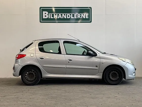 Peugeot 206 2007 photo 4