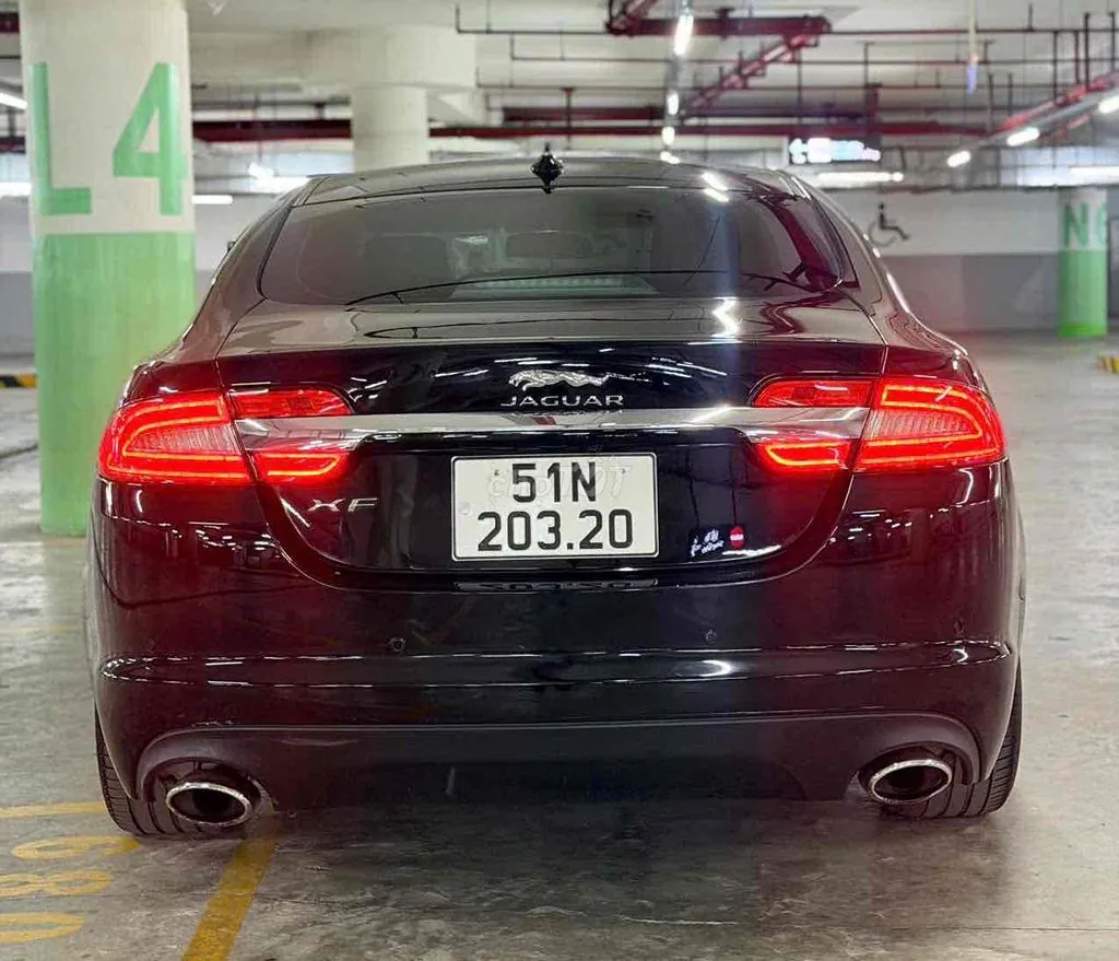 Jaguar Xf 2014 photo 2