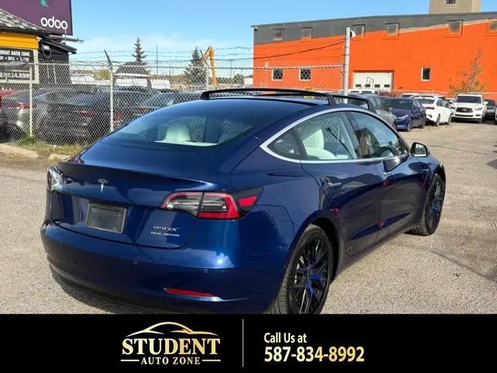 Tesla Model 3 2020 photo 3