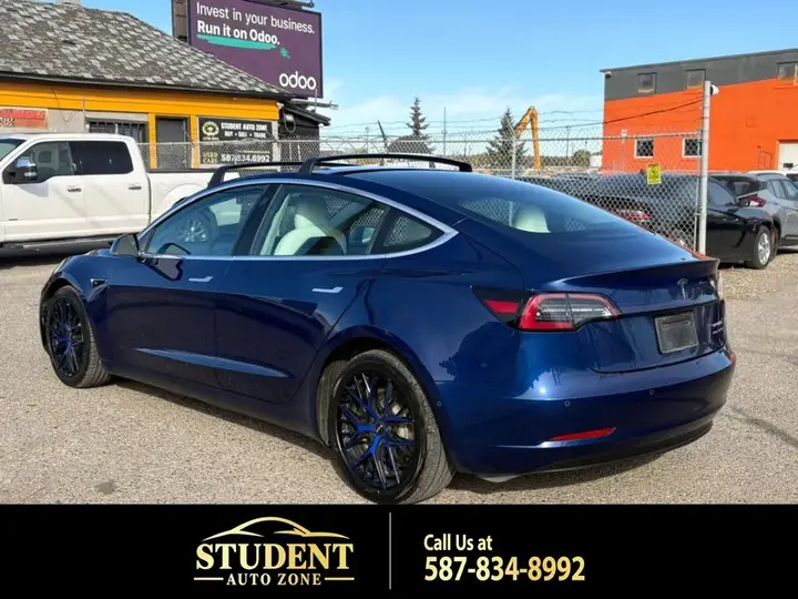 Tesla Model 3 2020 photo 5