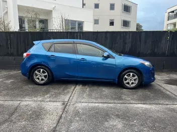 Mazda Axela 2012 photo 5