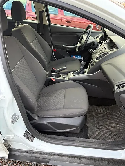 Ford Focus 2013 photo 4
