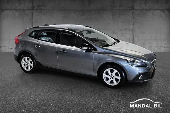 Volvo V40 2017 photo 2