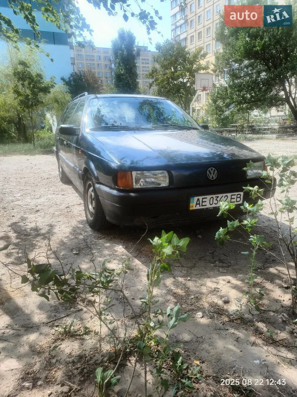 Volkswagen Passat 1990 photo 2