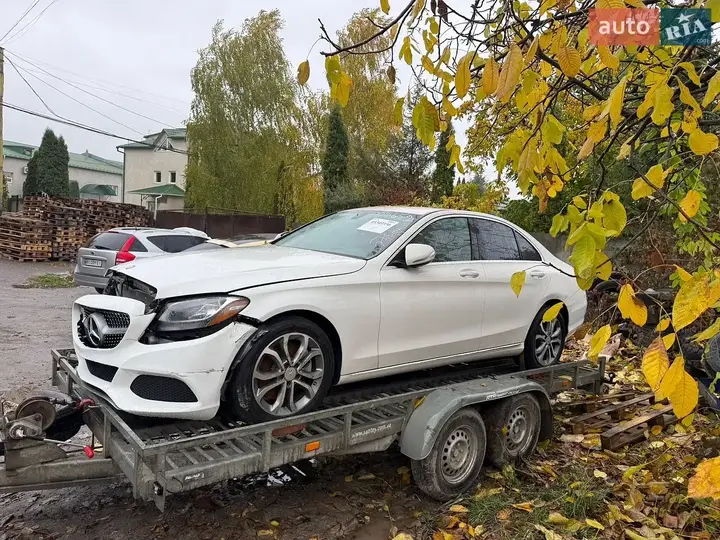 Mercedes-Benz C-Class 2015 photo 2