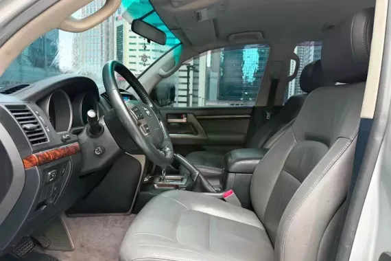 Toyota Land Cruiser 2010 photo 5