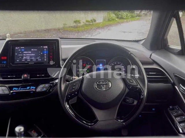 Toyota Chr 2018 photo 3