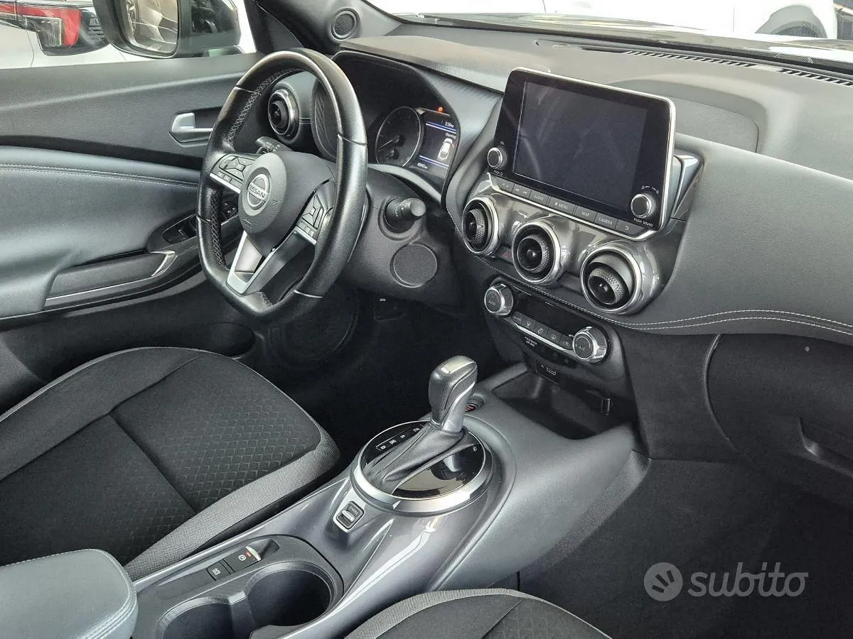 Nissan Juke 2021 photo 2