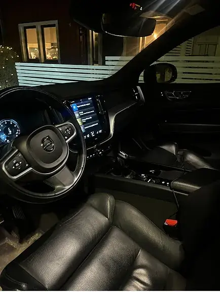 Volvo Xc60 2019 photo 3
