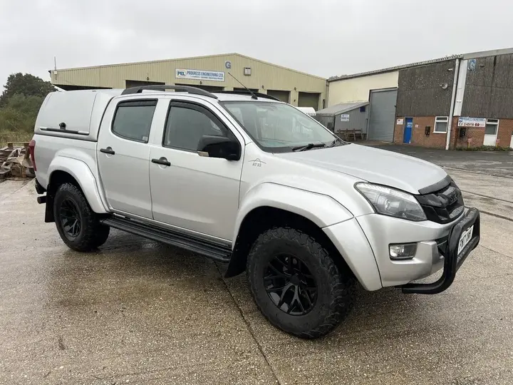 Isuzu D-Max