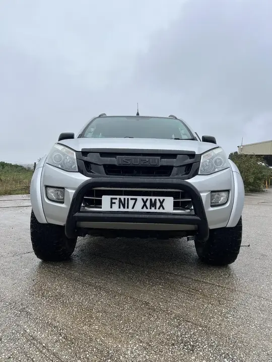 Isuzu D-Max 2017 photo 2