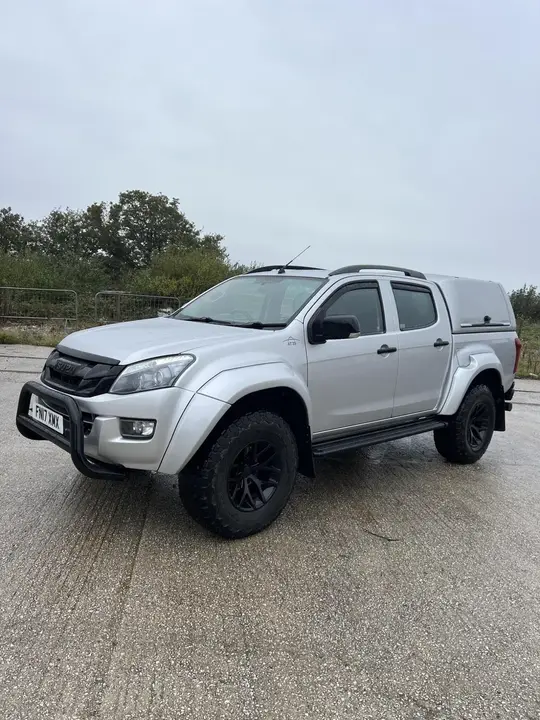 Isuzu D-Max 2017 photo 3