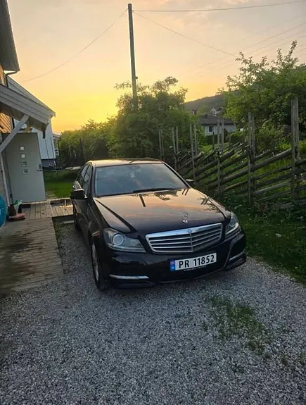 Mercedes-Benz C180 D