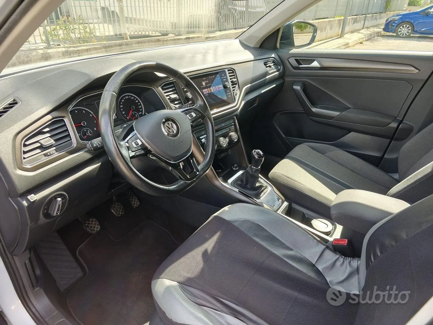 Volkswagen T-Roc 2018 photo 4
