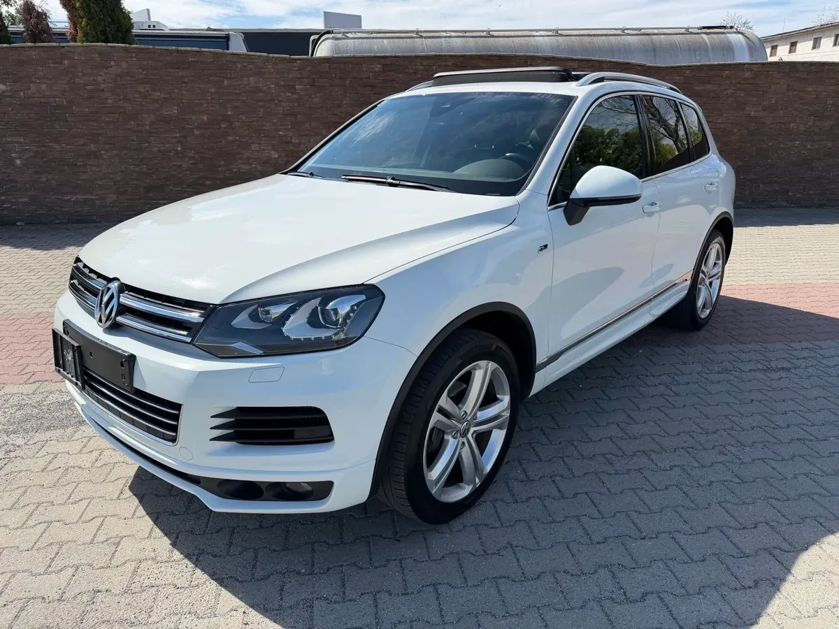 Volkswagen Touareg 2013 photo 3