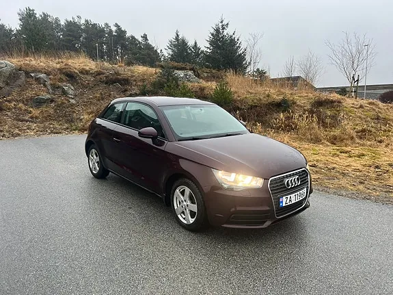 Audi A1 2012 photo 2