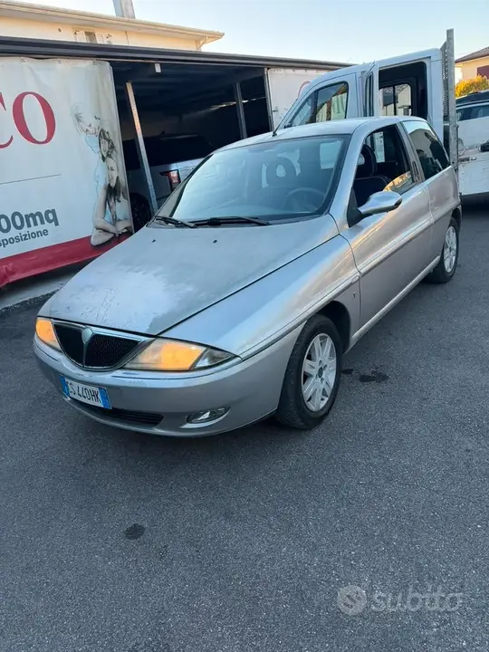 Lancia Ypsilon 2003 photo 2