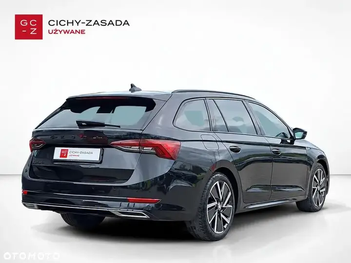 Skoda Octavia 2023 photo 2