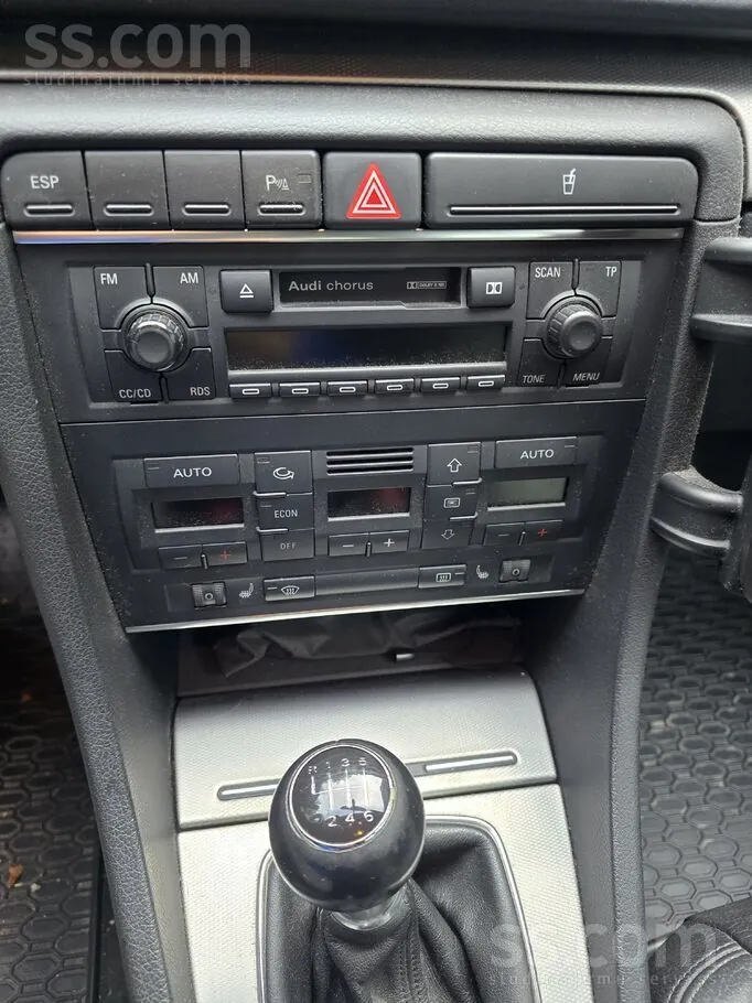 Audi A4 2004 photo 3