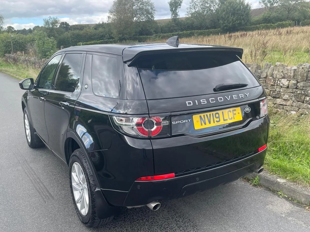 Land Rover Discovery Sport 2019 photo 5
