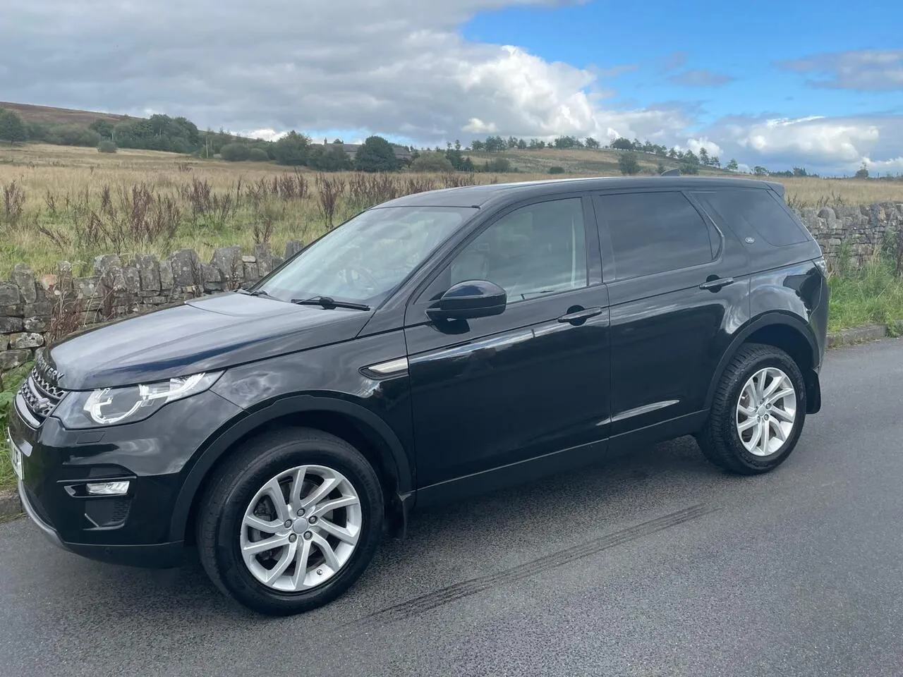 Land Rover Discovery Sport 2019 photo 4