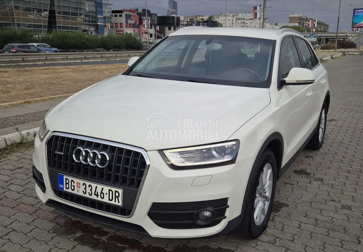Audi Q3 2012 photo 3