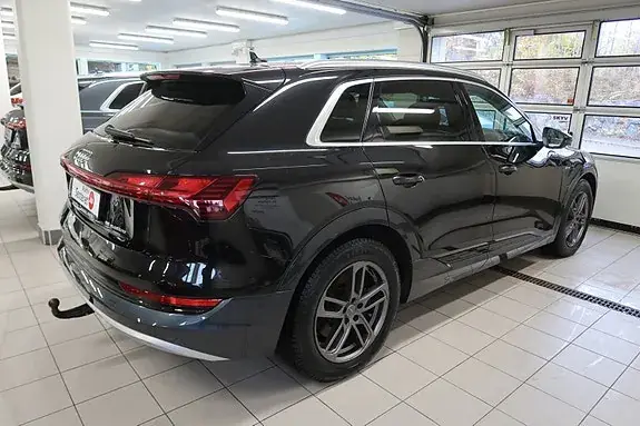 Audi E-Tron 2021 photo 4