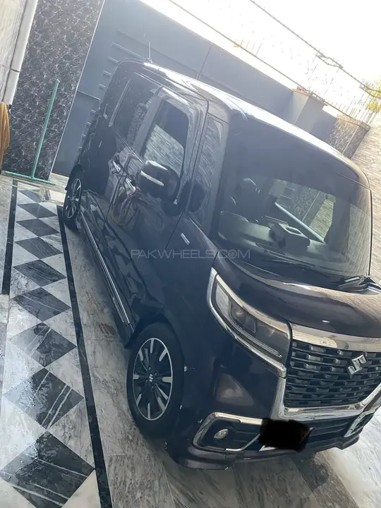 Suzuki Spacia