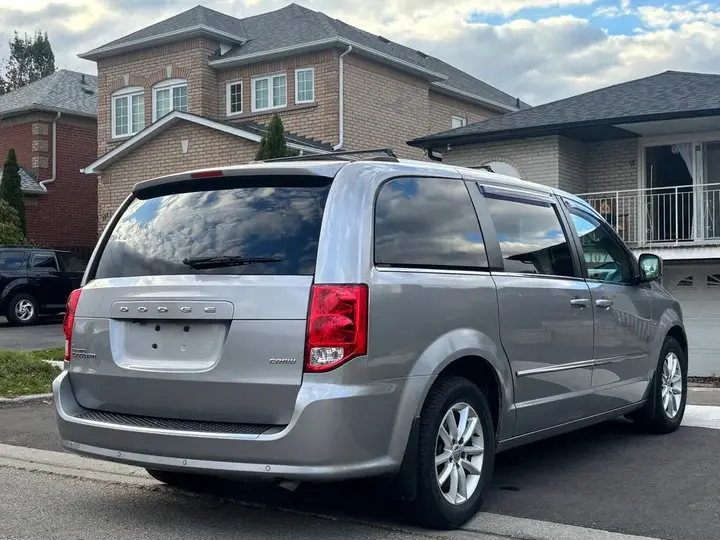 Dodge Grand Caravan 2015 photo 5
