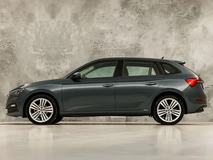 Skoda Scala 2019 photo 2