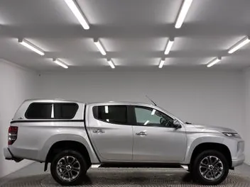 Mitsubishi Triton 2022 photo 3