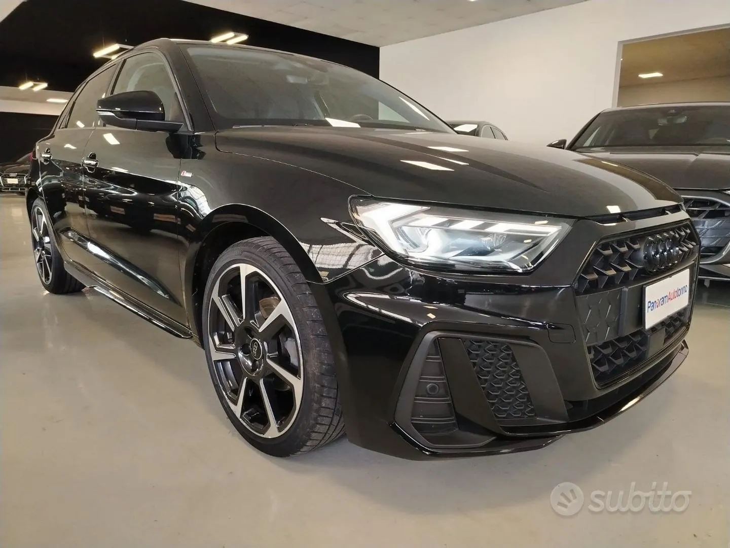 Audi A1 2025 photo 2
