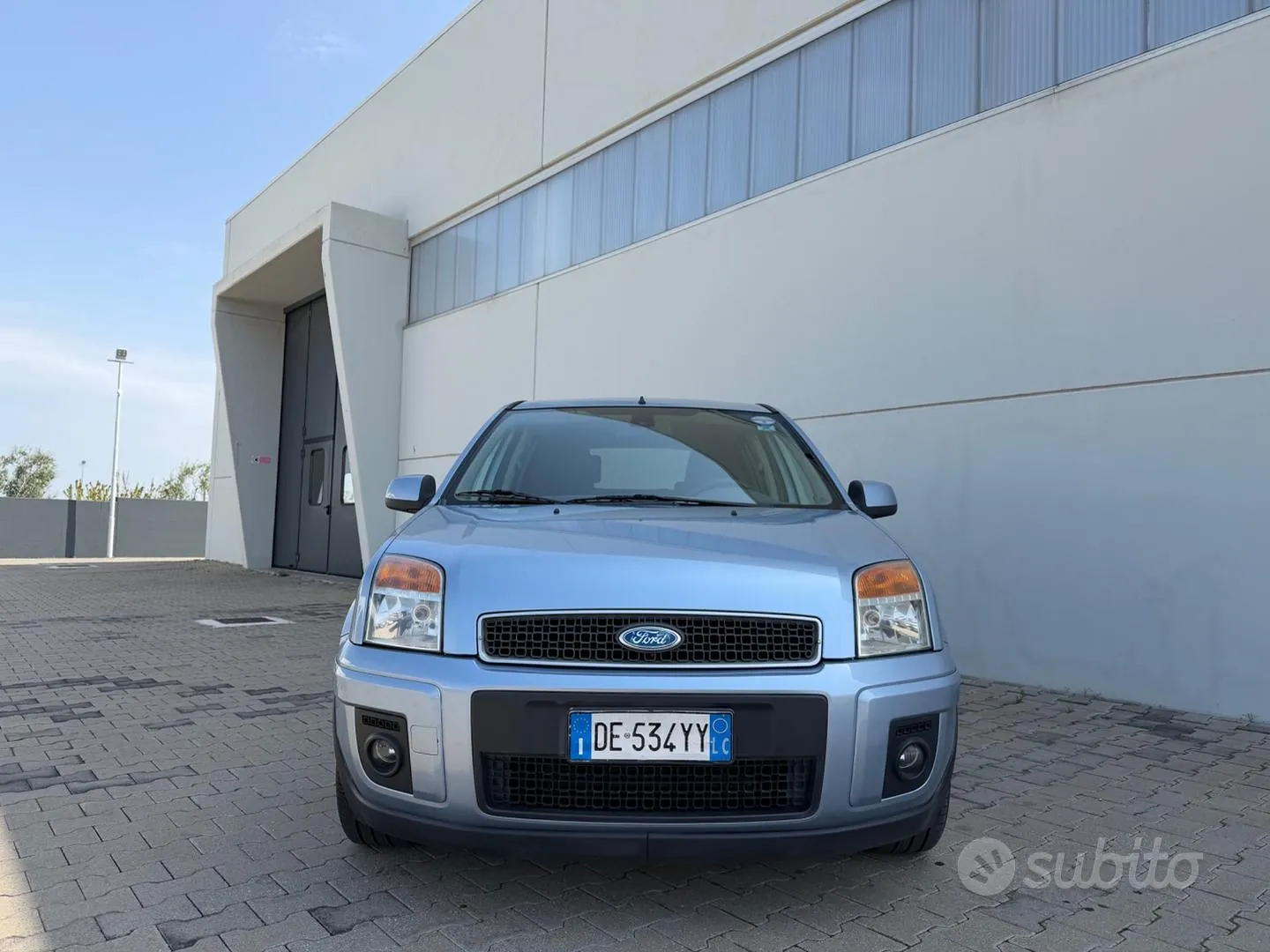 Ford Fusion 2006 photo 2