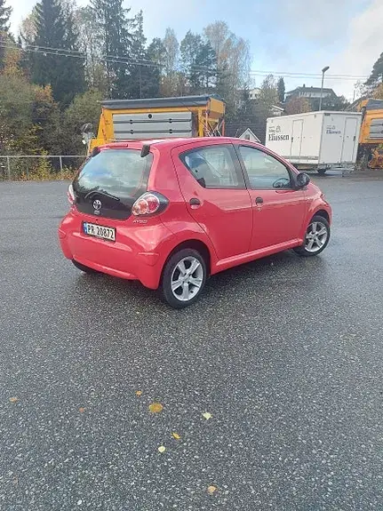 Toyota Aygo 2013 photo 3