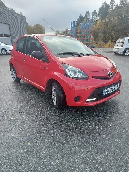 Toyota Aygo 2013 photo 2