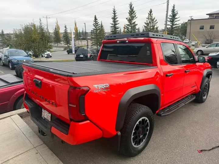 Toyota Tacoma 2024 photo 3