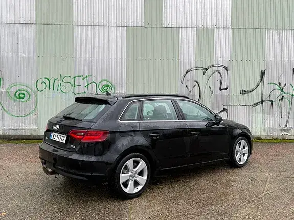 Audi A3 2015 photo 5