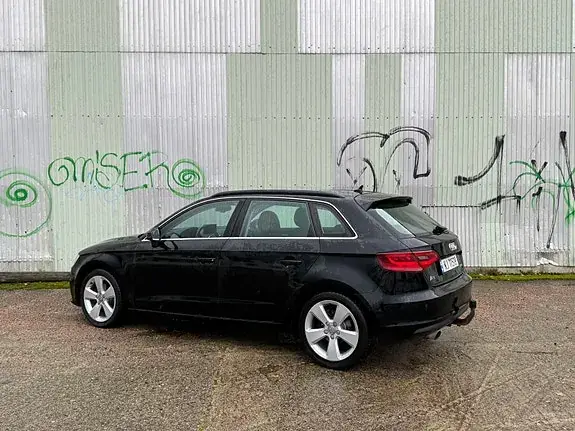 Audi A3 2015 photo 3